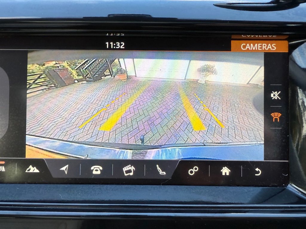 Used Land Rover Discovery 2017 for sale - 76848325: Photo 12