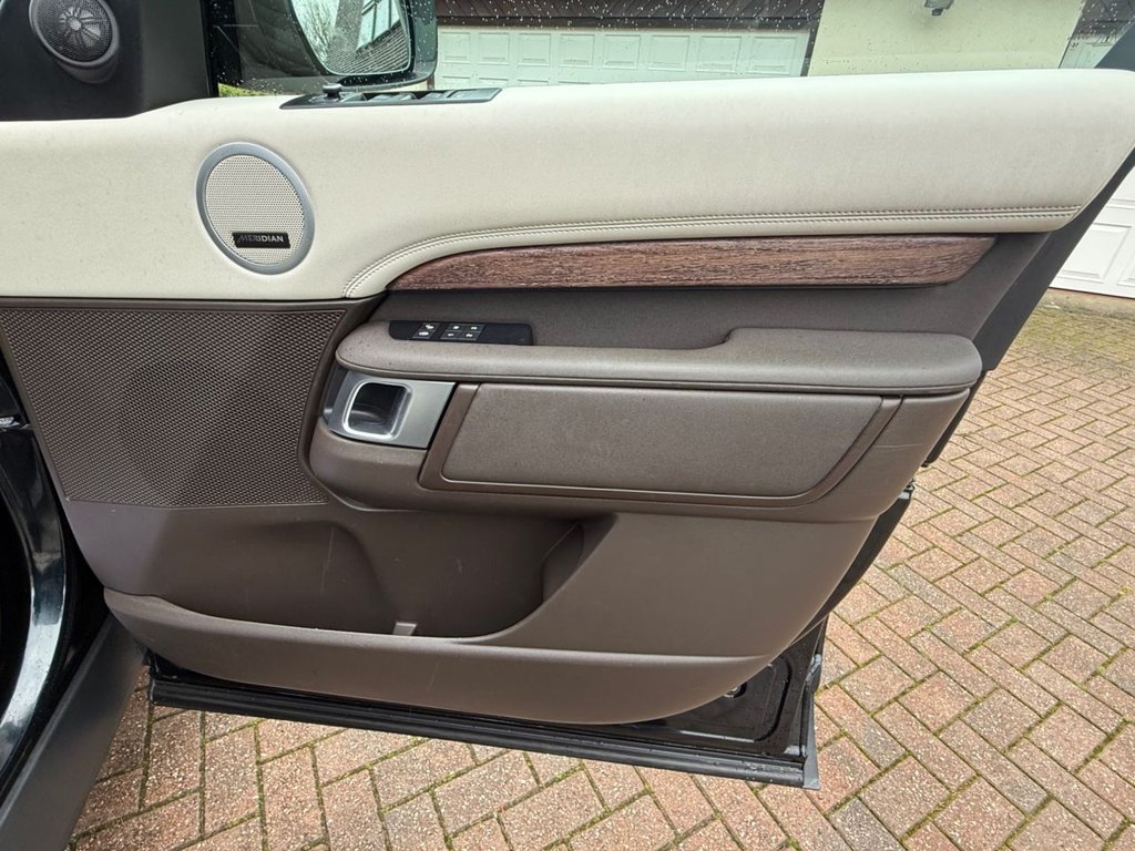 Used Land Rover Discovery 2017 for sale - 76848325: Photo 26