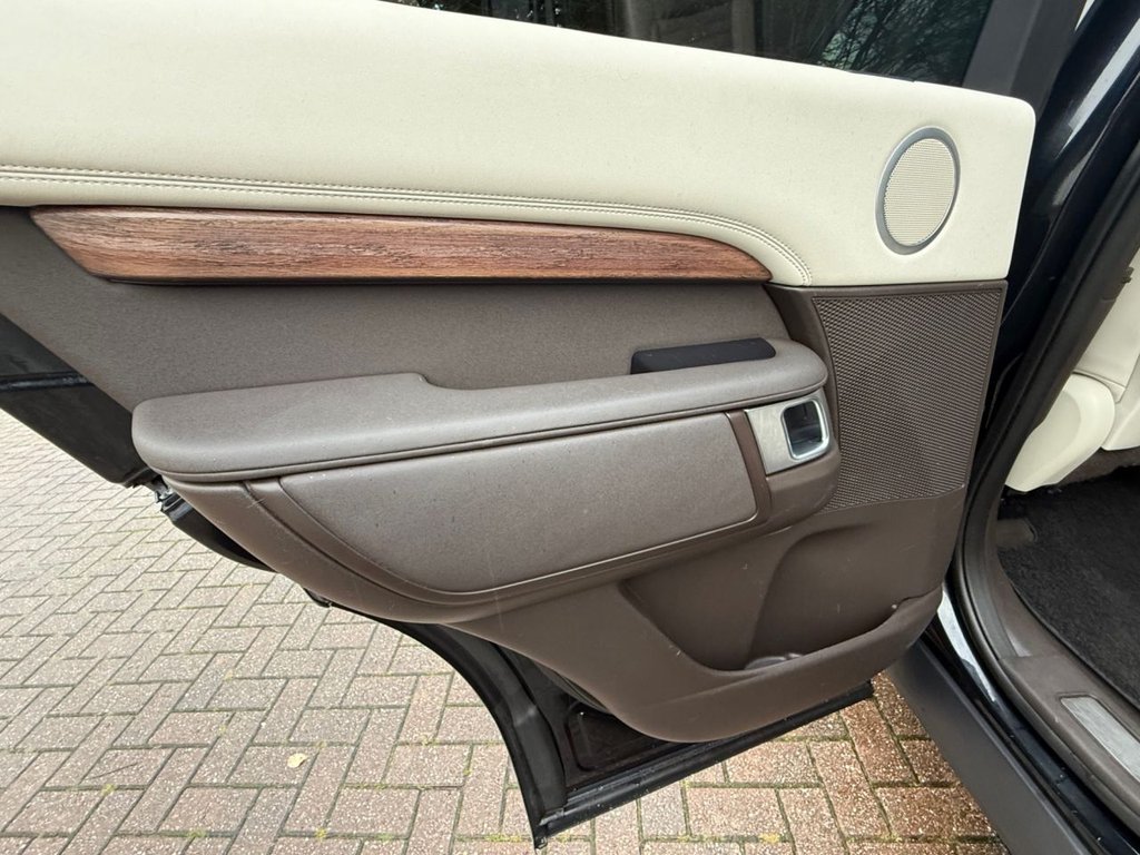 Used Land Rover Discovery 2017 for sale - 76848325: Photo 33