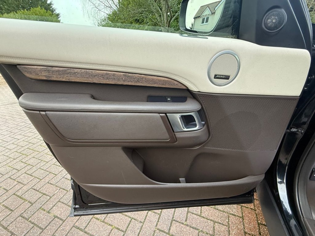 Used Land Rover Discovery 2017 for sale - 76848325: Photo 38