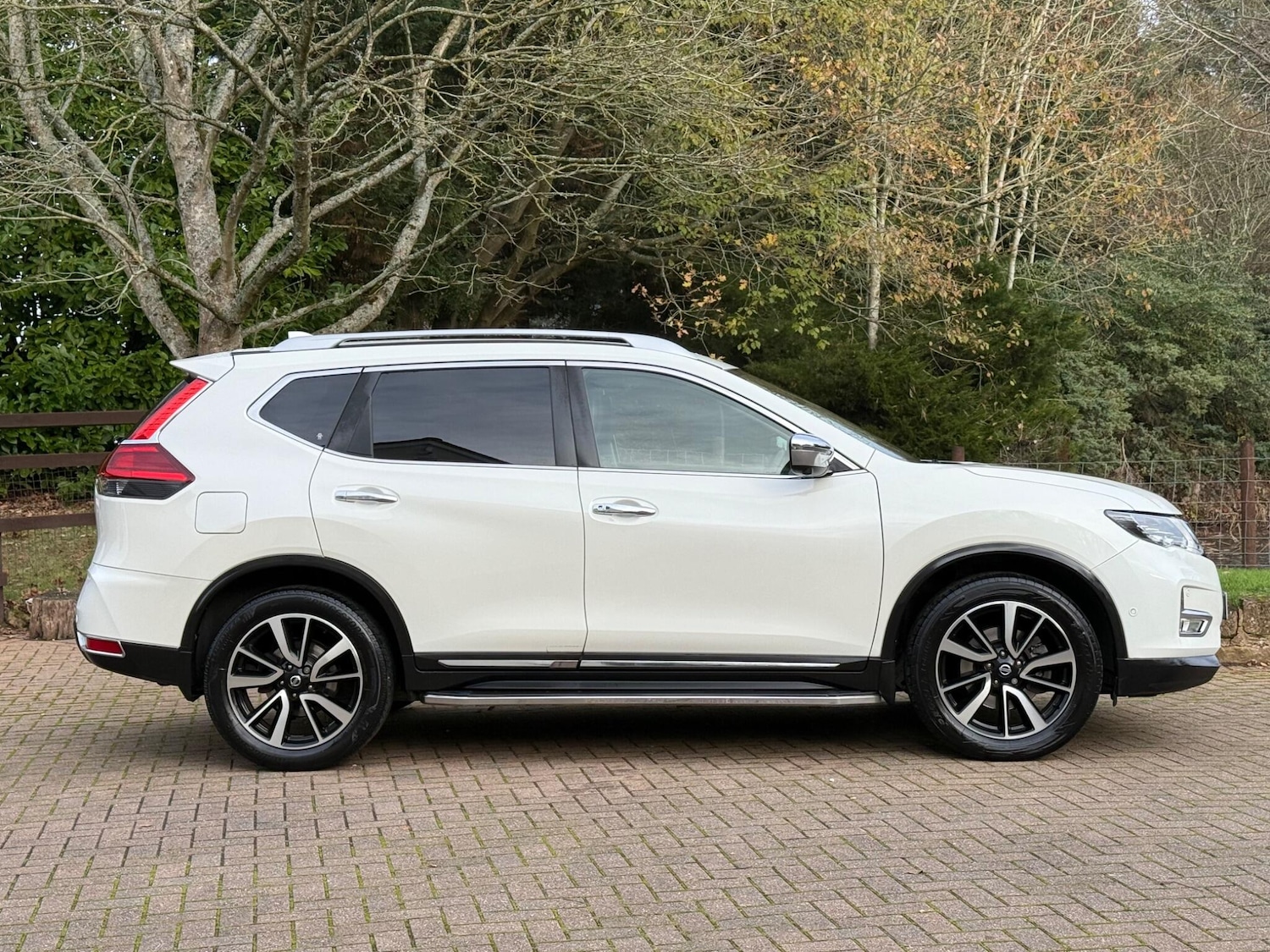 Used Nissan X-Trail 2017 for sale - 76701960: Photo 4