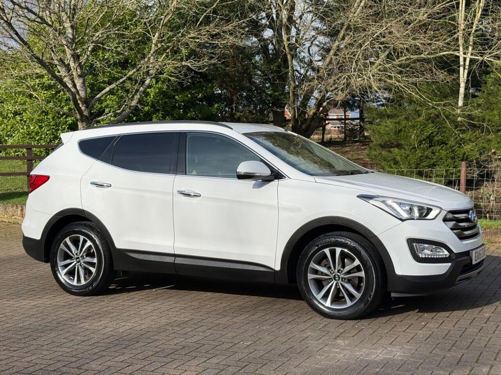 Used Hyundai Santa Fe 2015 for sale - 77667579: Photo 18