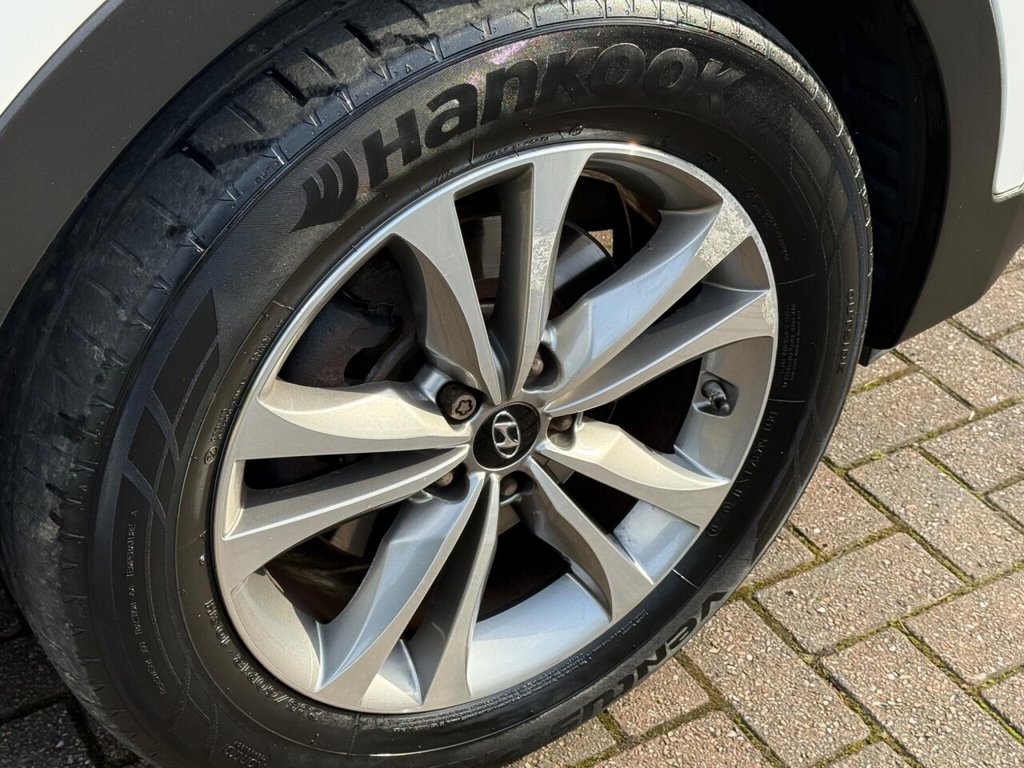 Used Hyundai Santa Fe 2015 for sale - 77667579: Photo 27