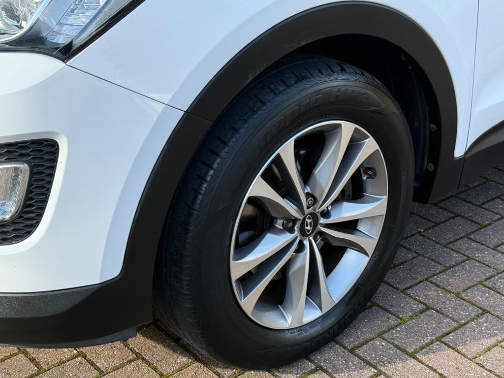 Used Hyundai Santa Fe 2015 for sale - 77667579: Photo 30