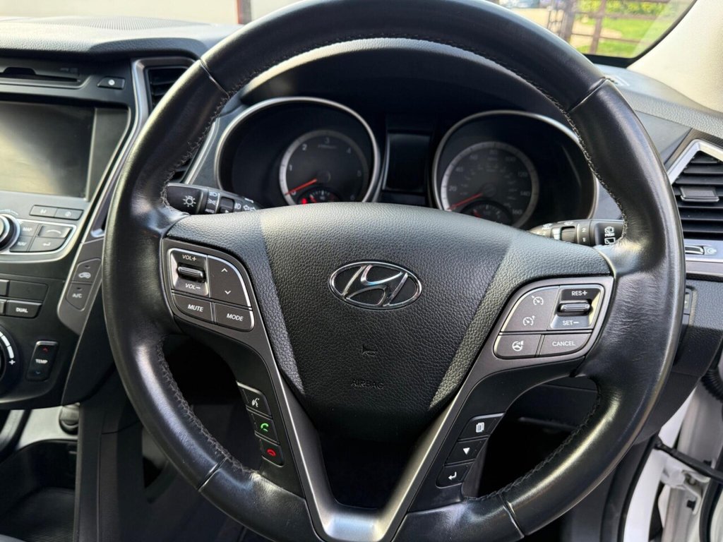 Used Hyundai Santa Fe 2015 for sale - 77667579: Photo 33