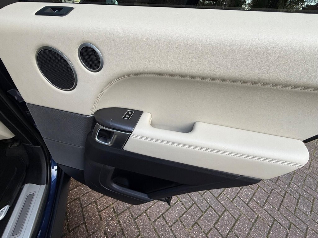 Used Land Rover Range Rover Sport 2014 for sale - 77547273: Photo 17