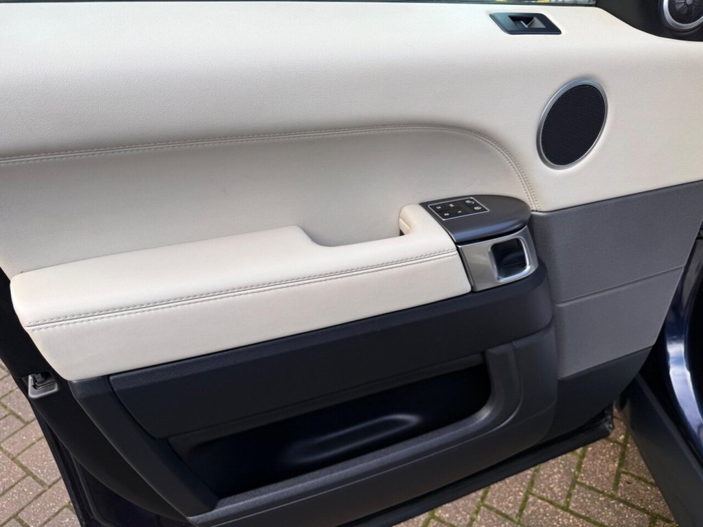 Used Land Rover Range Rover Sport 2014 for sale - 77547273: Photo 19