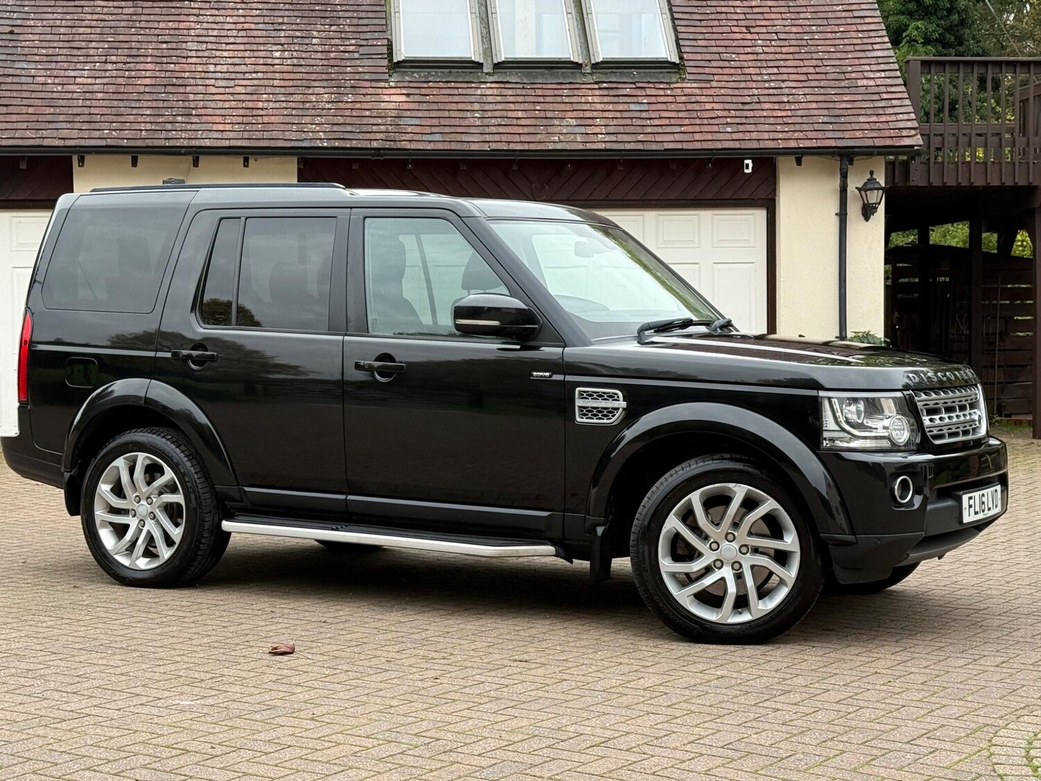 Used Land Rover Discovery 4 2016 for sale - 76314676: Photo 34