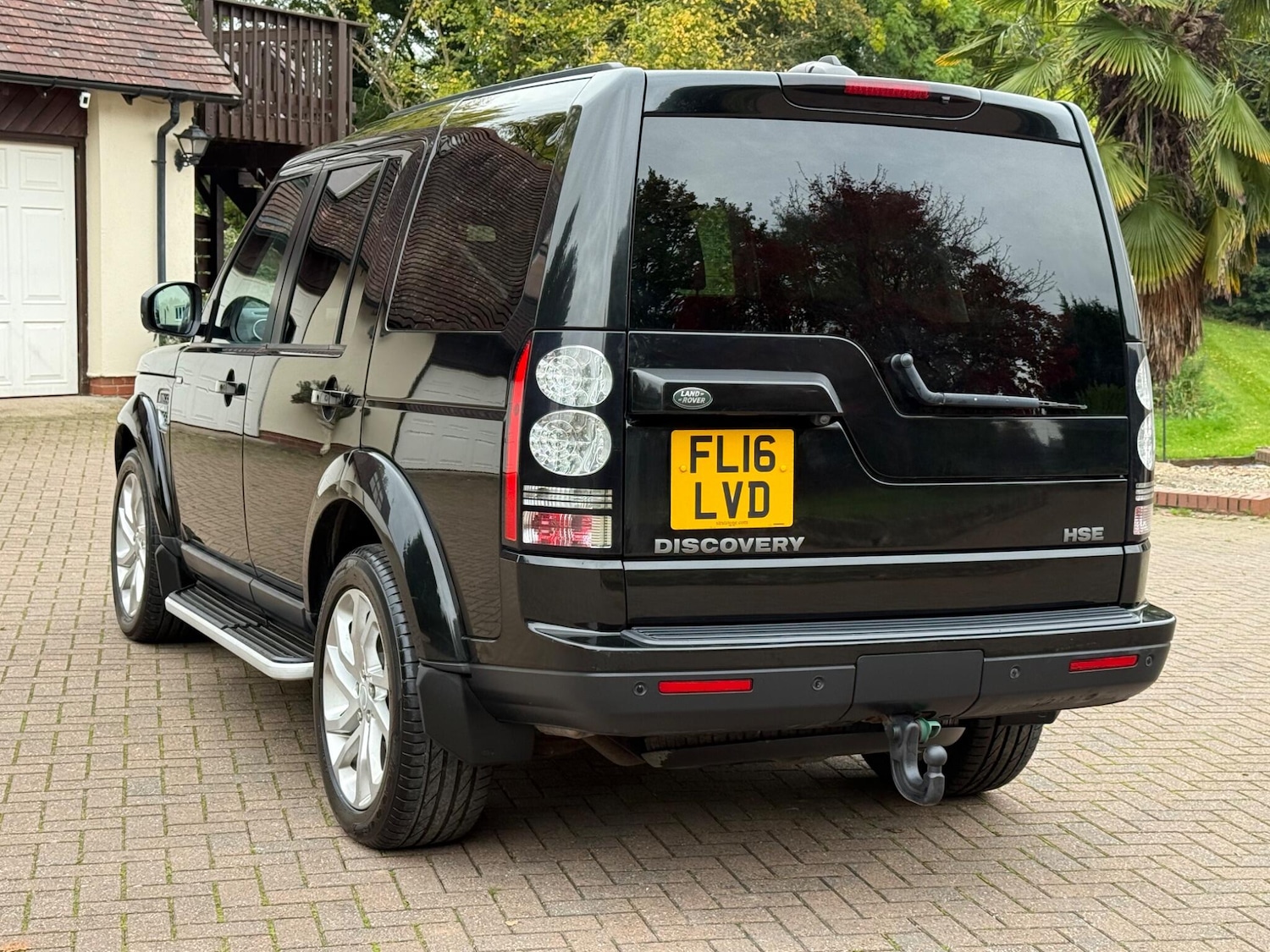 Used Land Rover Discovery 4 2016 for sale - 76314676: Photo 8
