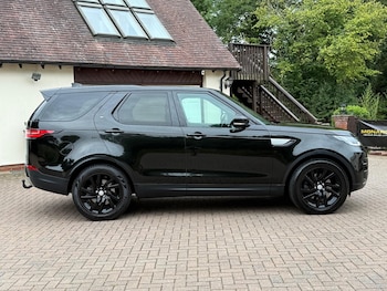 Used Land Rover Discovery 2017 for sale - 75696378: Photo