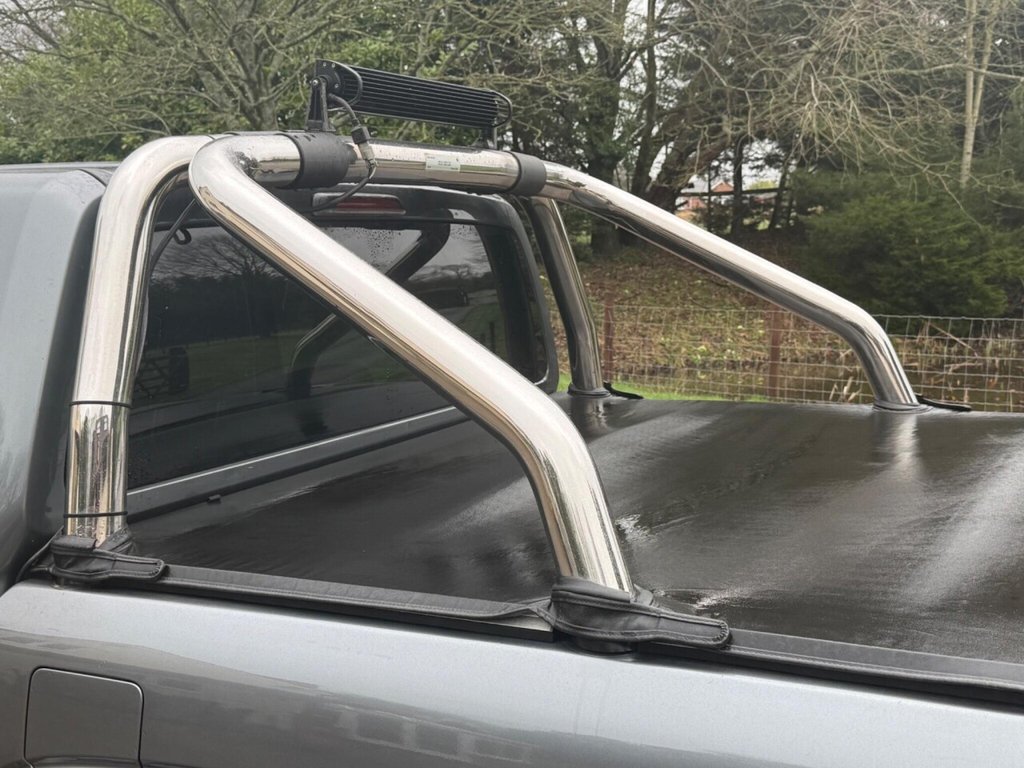 Used Volkswagen Amarok 2013 for sale - 77693085: Photo 24