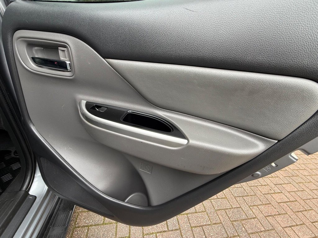 Used Mitsubishi L200 2016 for sale - 77850057: Photo 32