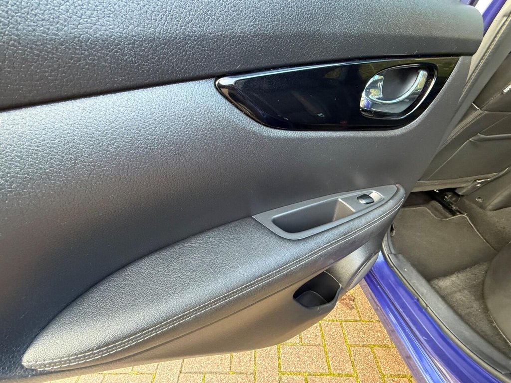 Used Nissan Qashqai 2017 for sale - 77014530: Photo 21