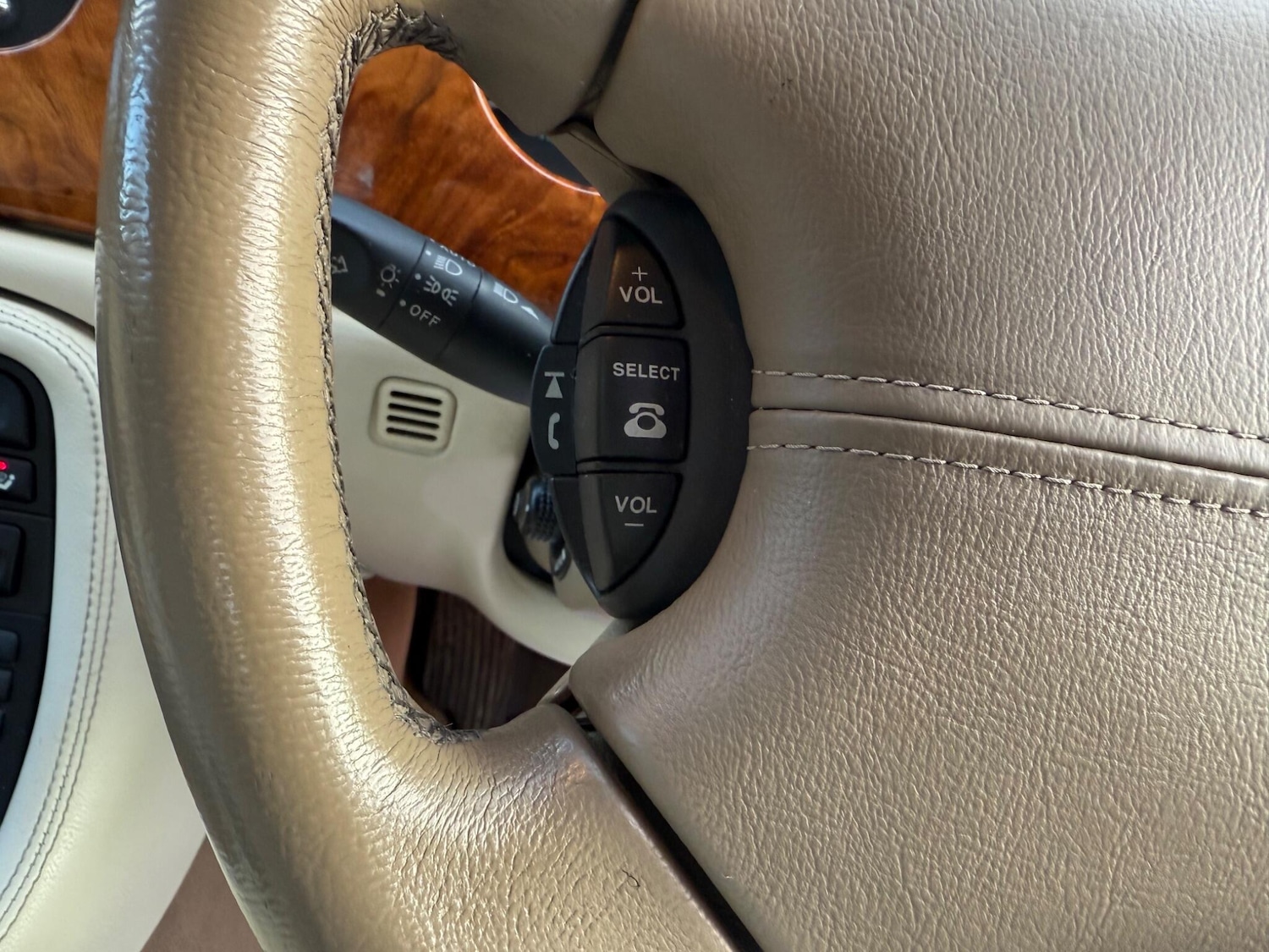 Used Jaguar XK8 2003 for sale - 75950046: Photo 16