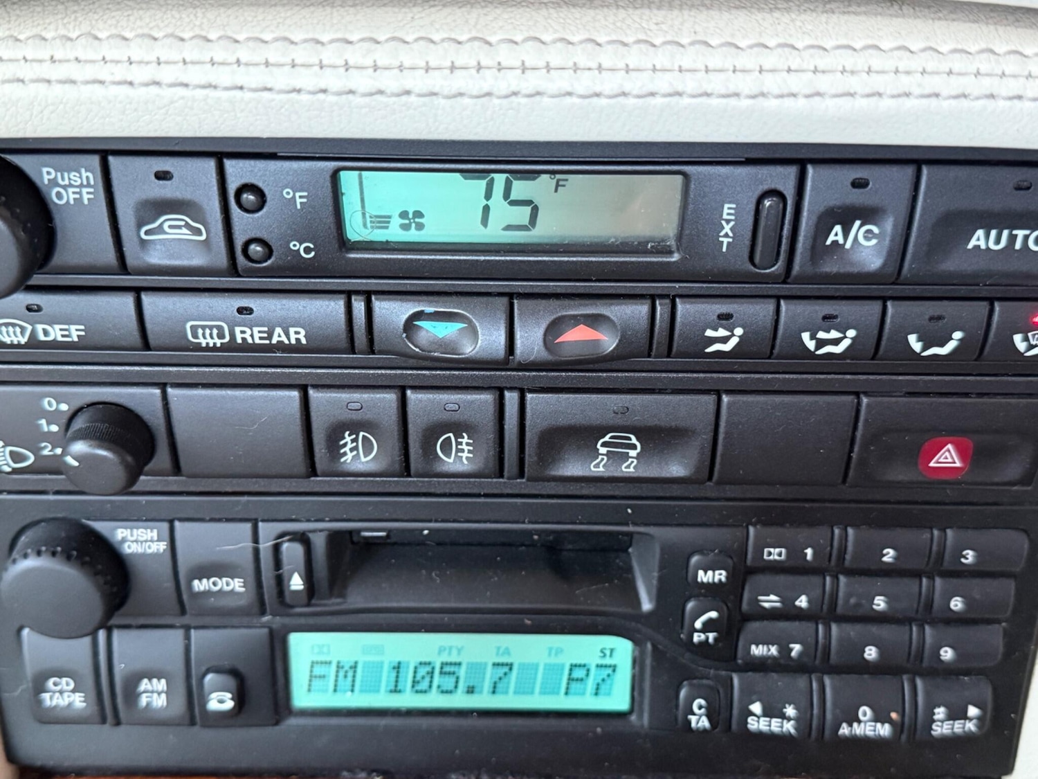 Used Jaguar XK8 2003 for sale - 75950046: Photo 22