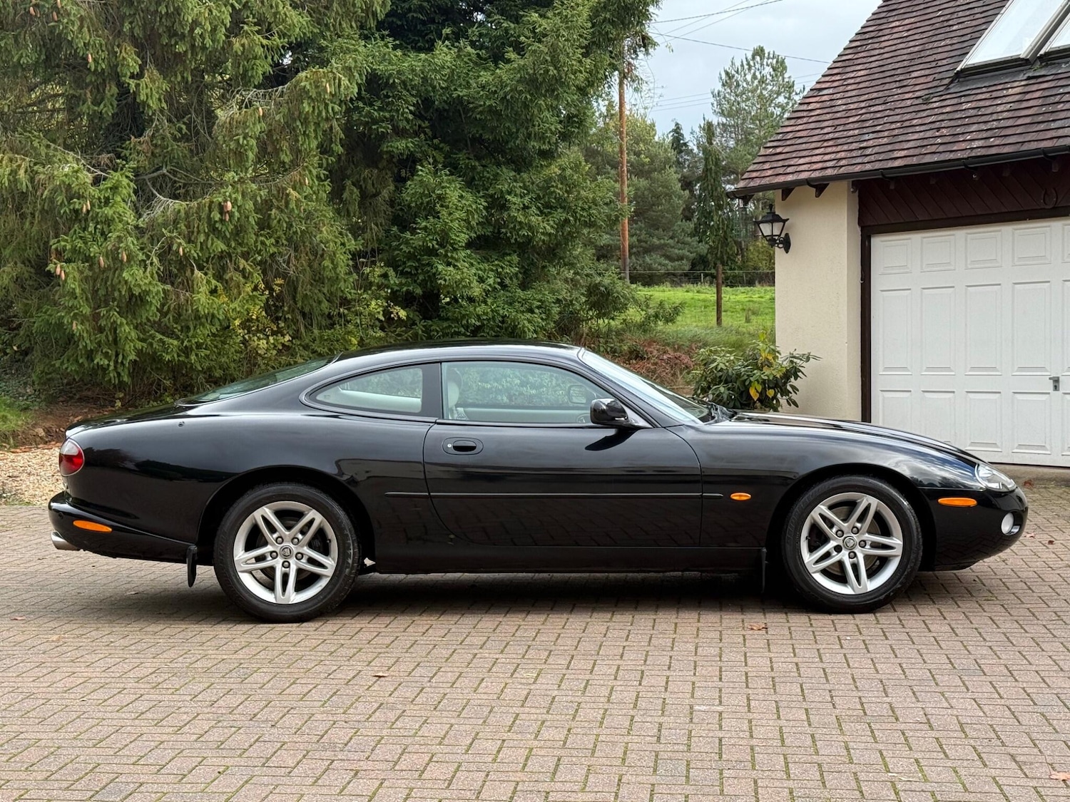Used Jaguar XK8 2003 for sale - 75950046: Photo 9