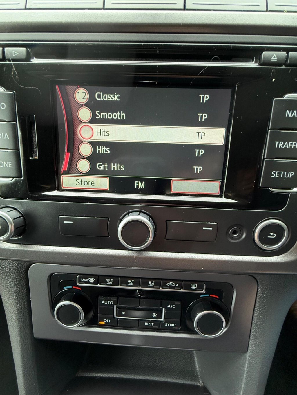 Used Volkswagen Amarok 2013 for sale - 78181321: Photo 25