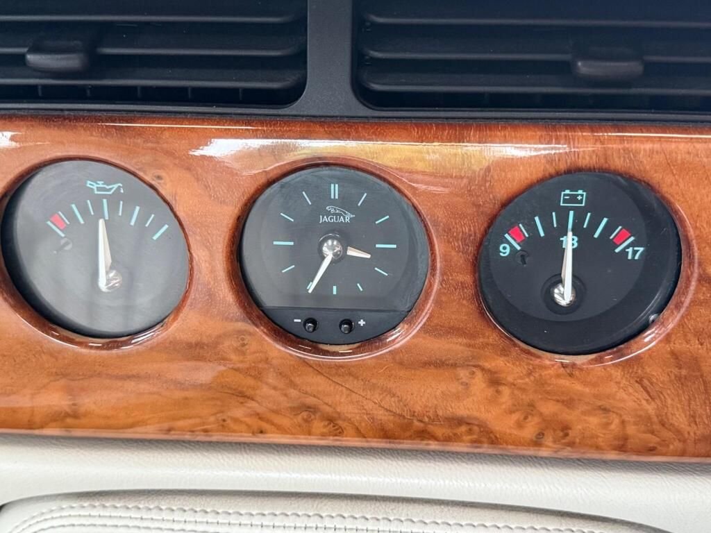 Used Jaguar XF 2003 for sale - 76791497: Photo 24