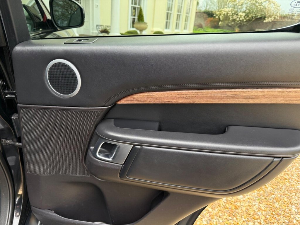 Used Land Rover Discovery 2017 for sale - 78044636: Photo 23