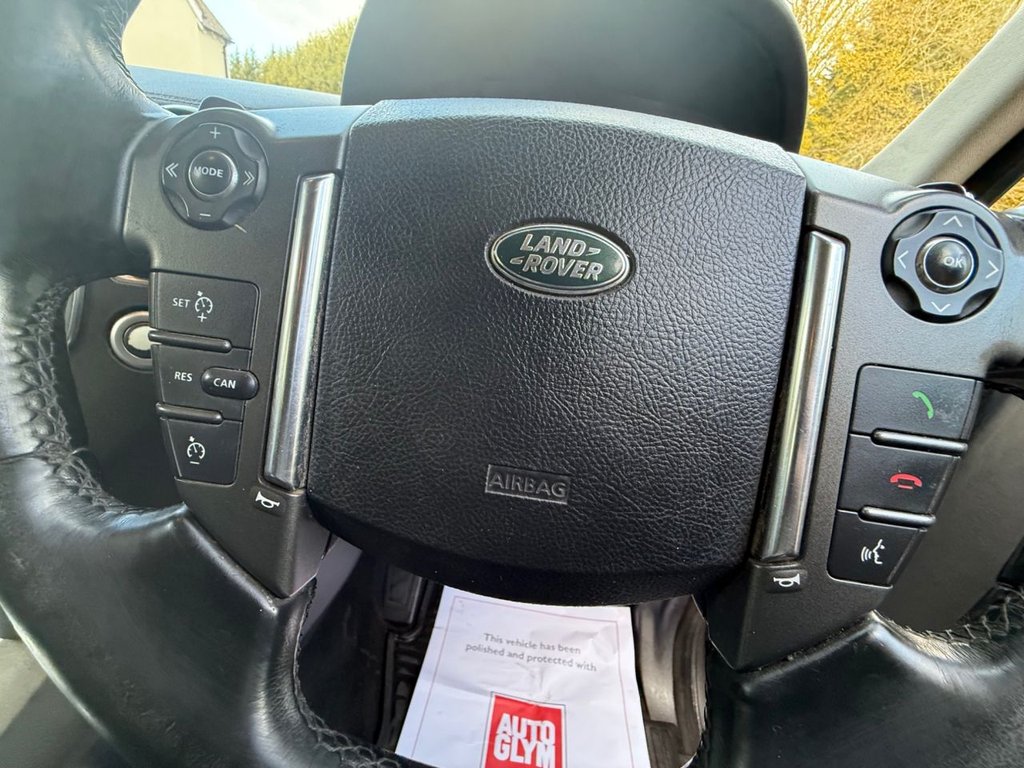 Used Land Rover Discovery 4 2015 for sale - 76797779: Photo 9