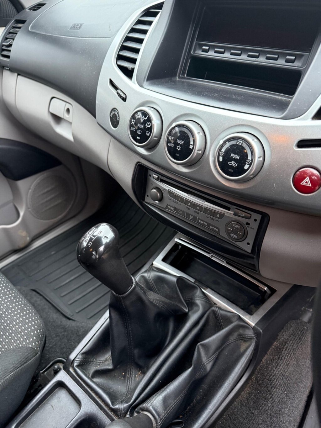 Used Mitsubishi L200 2011 for sale - 76883493: Photo 15