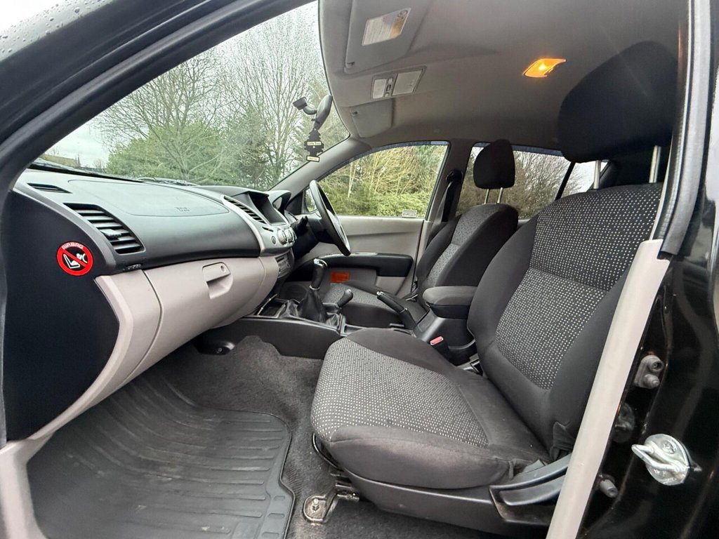 Used Mitsubishi L200 2011 for sale - 76883493: Photo 2