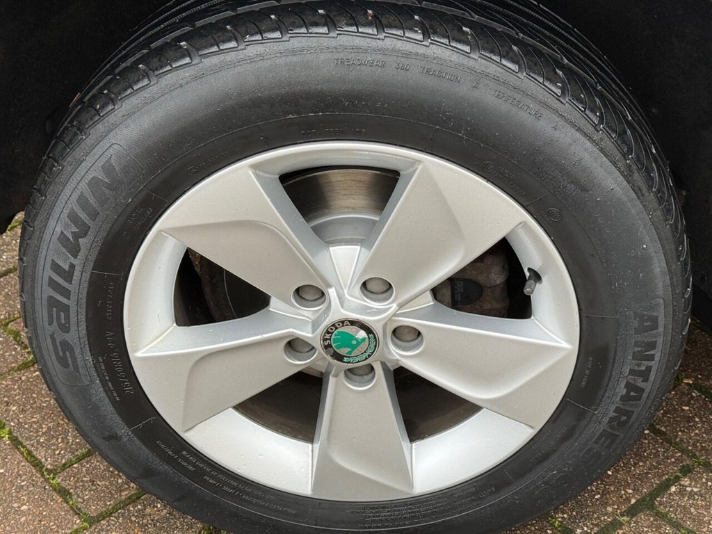 Used Skoda Yeti 2012 for sale - 77384650: Photo 25