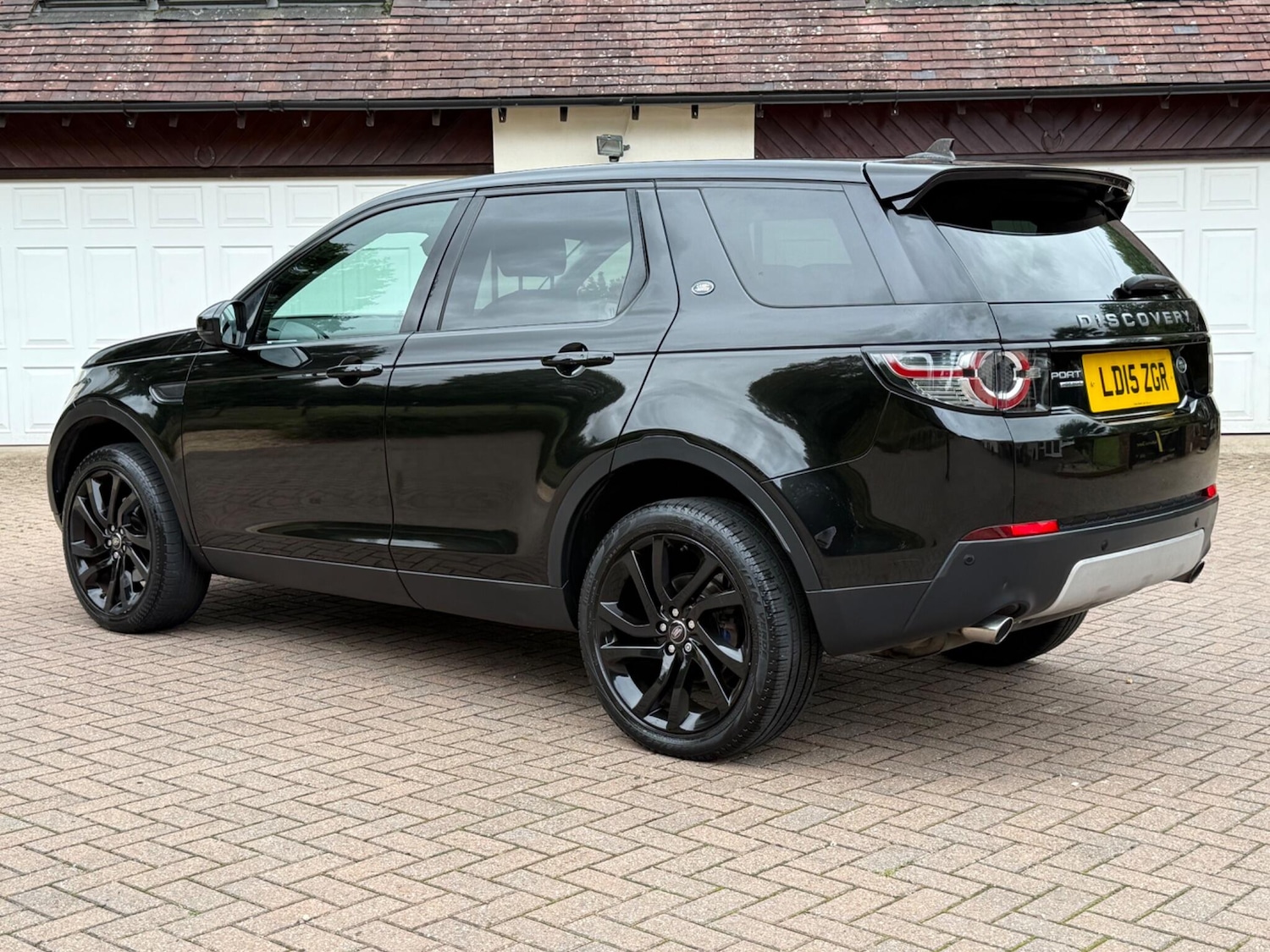 Used Land Rover Discovery Sport 2015 for sale - 76282693: Photo 12