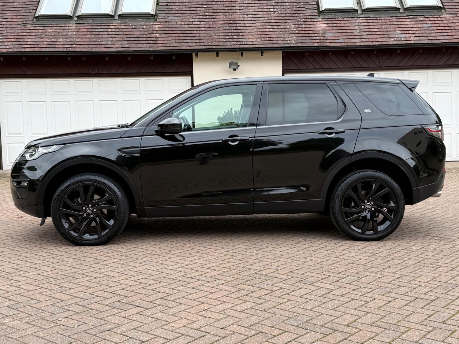 Used Land Rover Discovery Sport 2015 for sale - 76282693: Photo 13