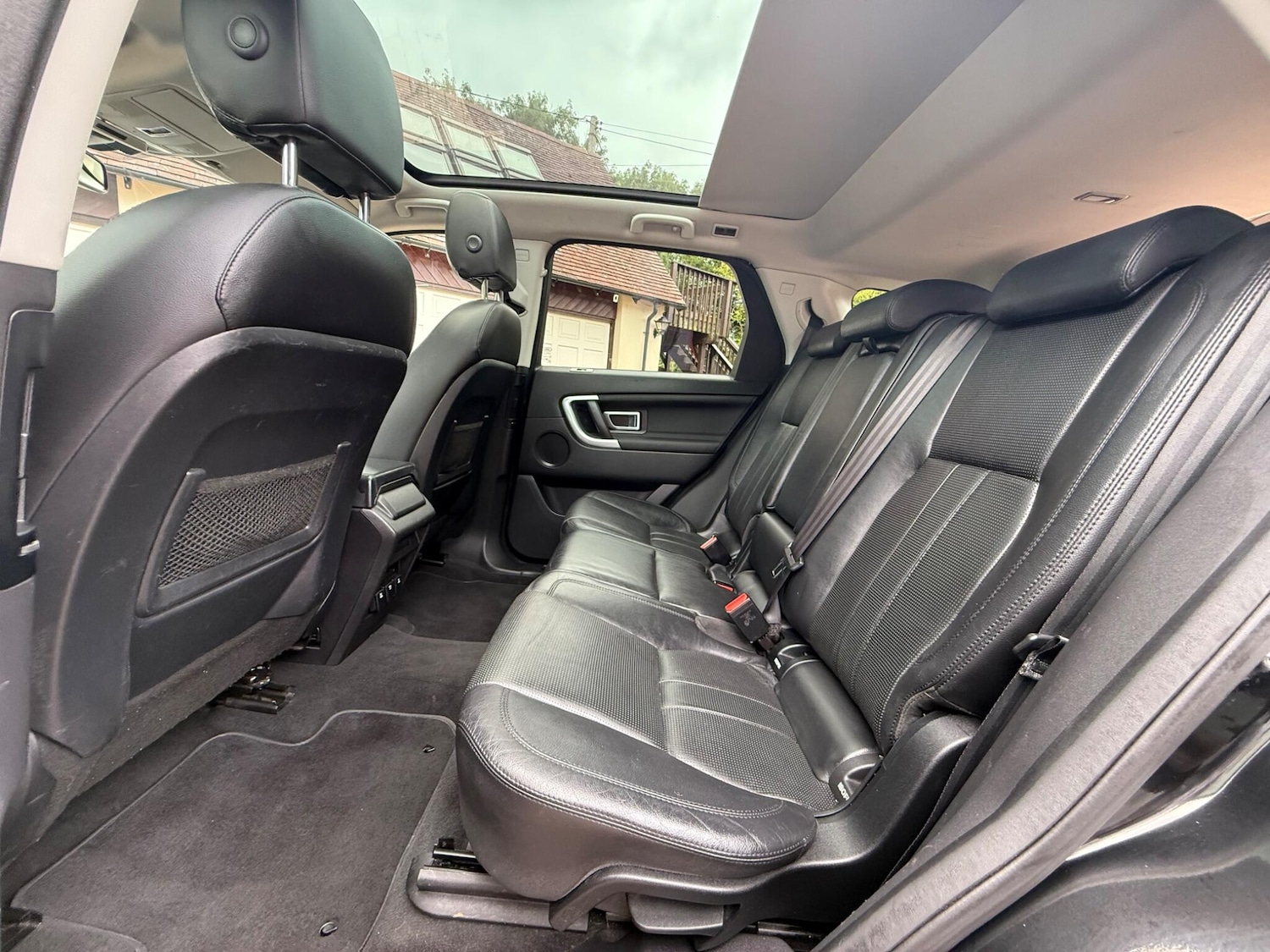 Used Land Rover Discovery Sport 2015 for sale - 76282693: Photo 17