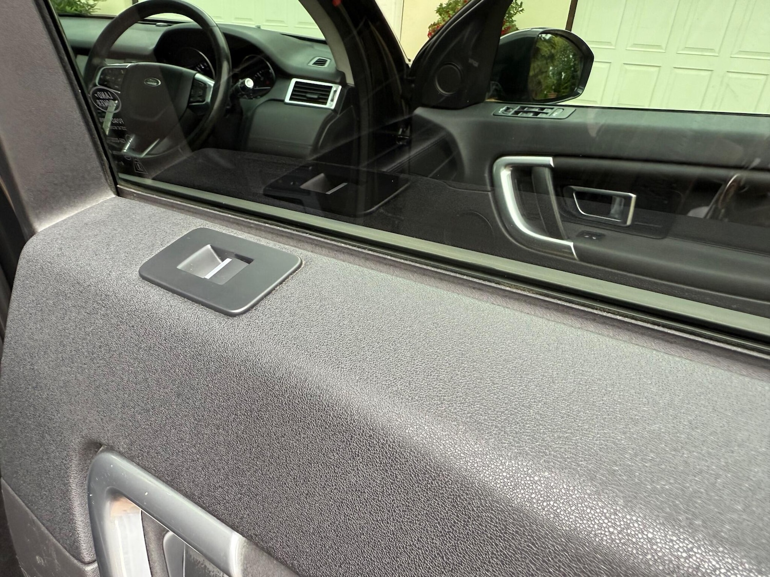 Used Land Rover Discovery Sport 2015 for sale - 76282693: Photo 19