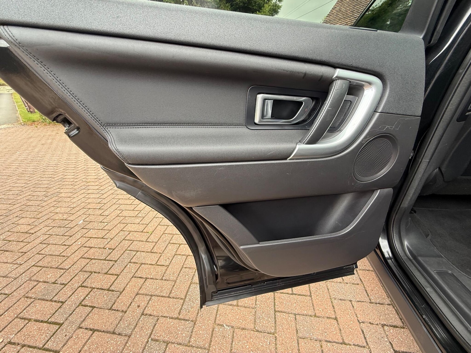 Used Land Rover Discovery Sport 2015 for sale - 76282693: Photo 26