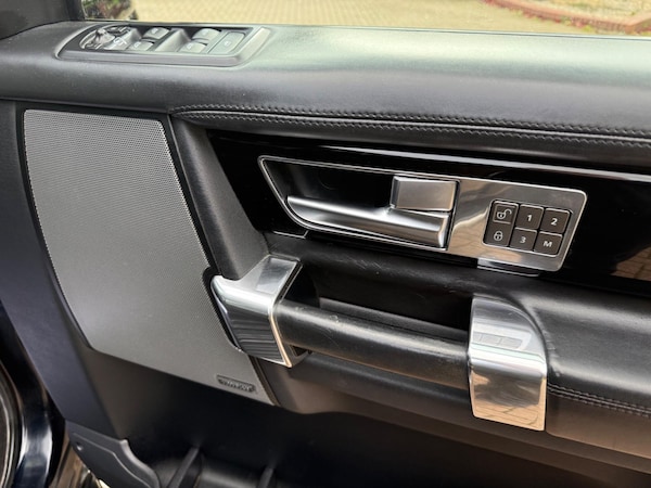 Used Land Rover Discovery 4 2015 for sale - 76175666: Photo 29