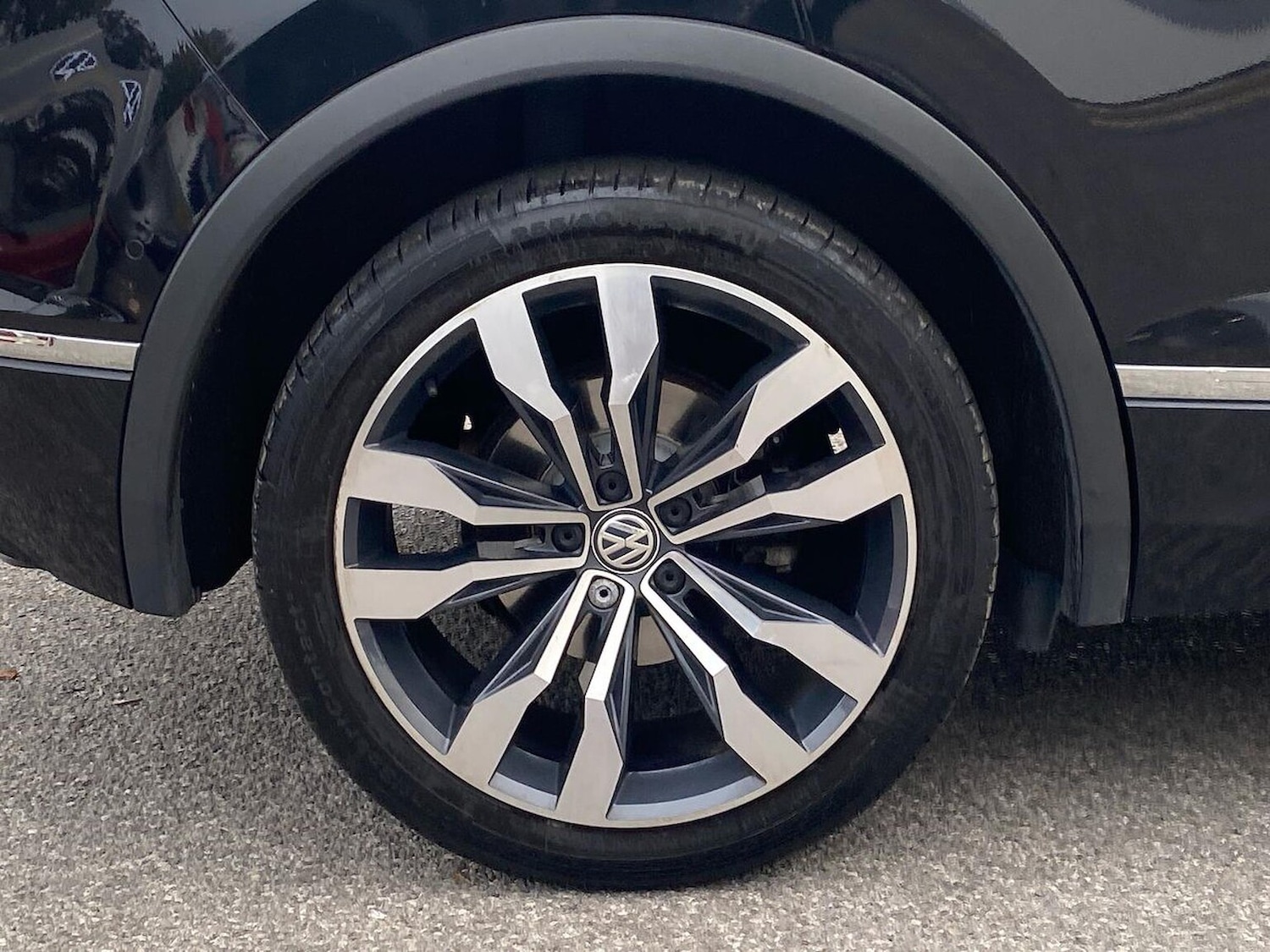 Used Volkswagen Tiguan 2020 for sale - 76369176: Photo 6