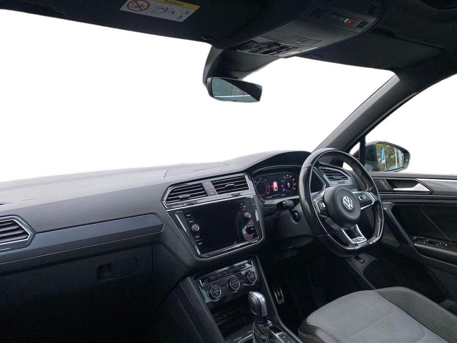 Used Volkswagen Tiguan 2020 for sale - 76369176: Photo 7