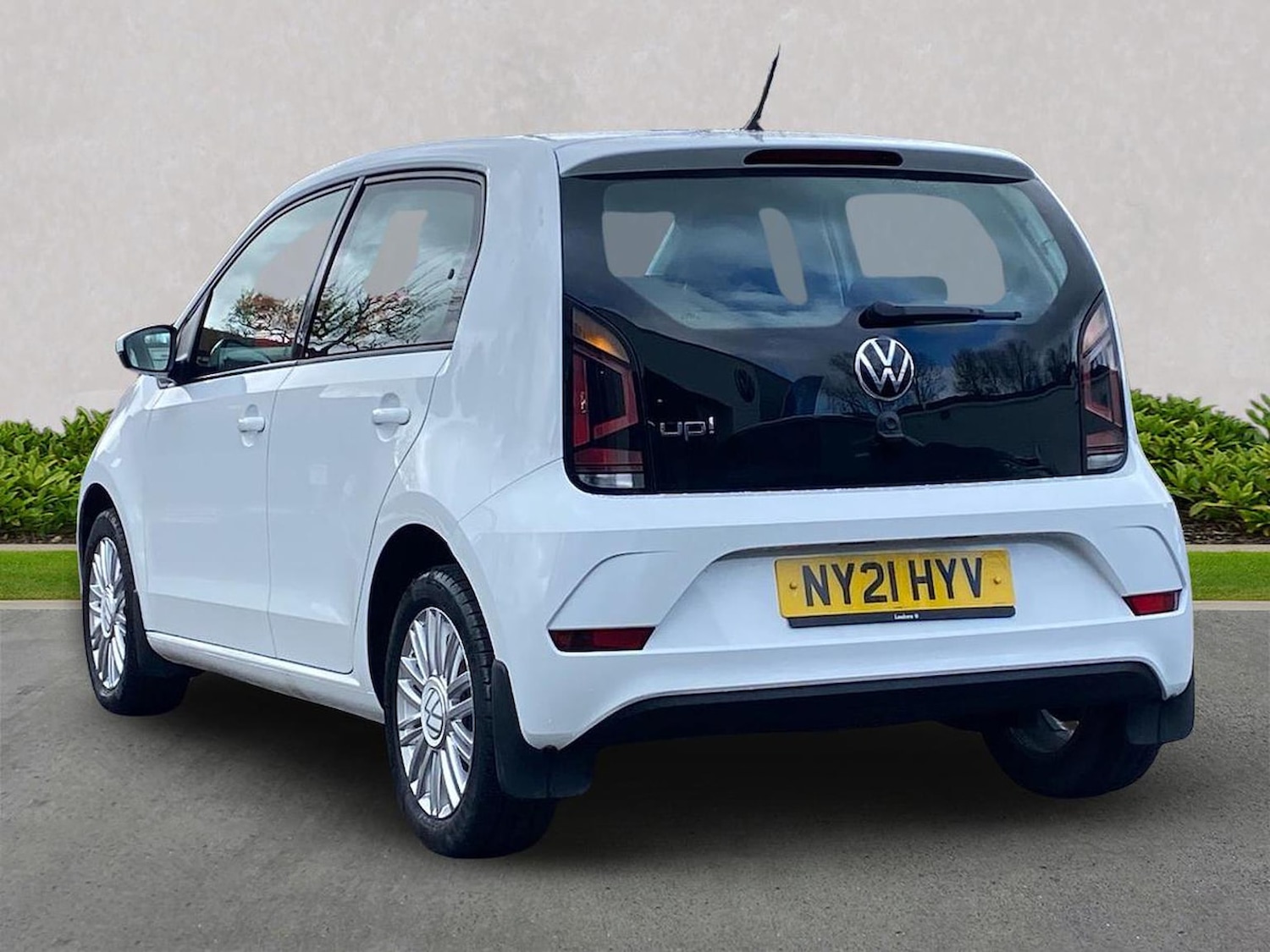 Used Volkswagen up! 2021 for sale - 78195691: Photo 2