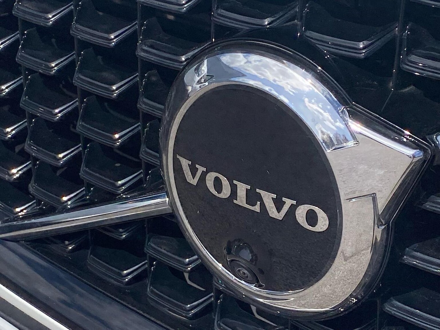 Used Volvo XC60 2023 for sale - 78202073: Photo 30