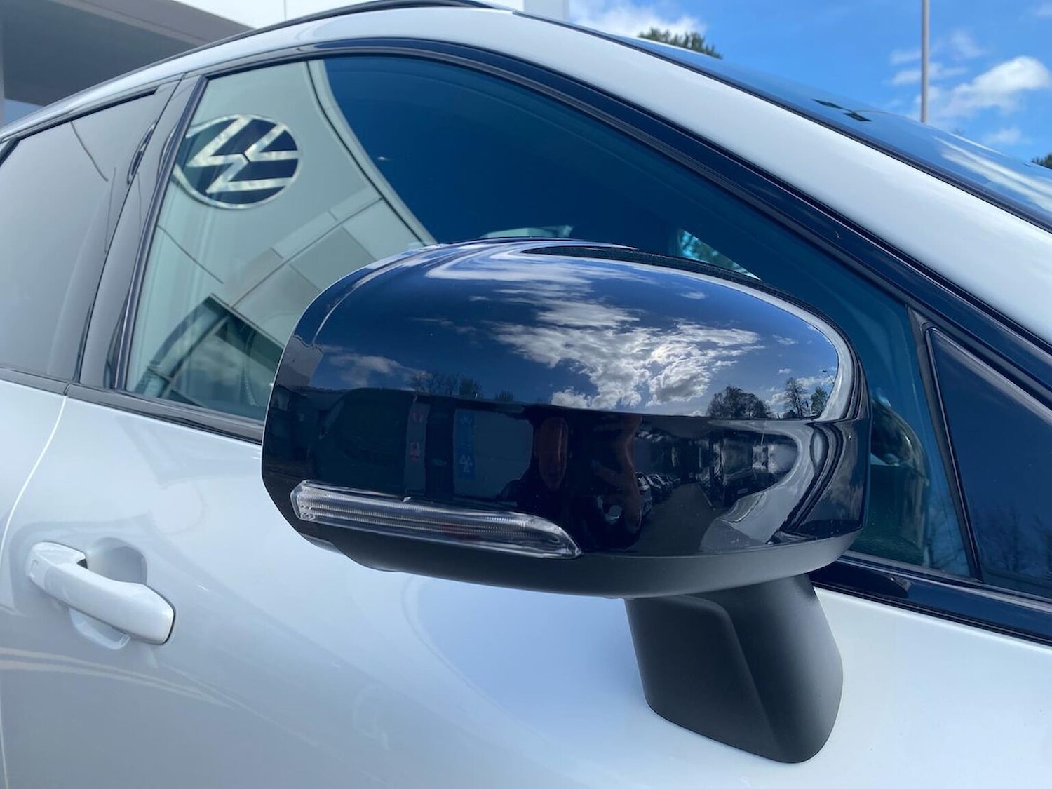 Used Volvo XC60 2023 for sale - 78202073: Photo 35