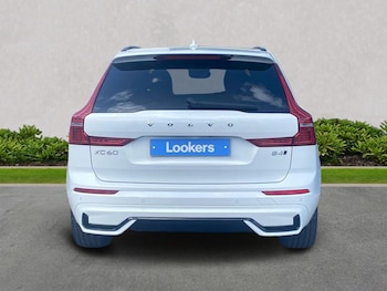 Used Volvo XC60 2023 for sale - 78202073: Photo