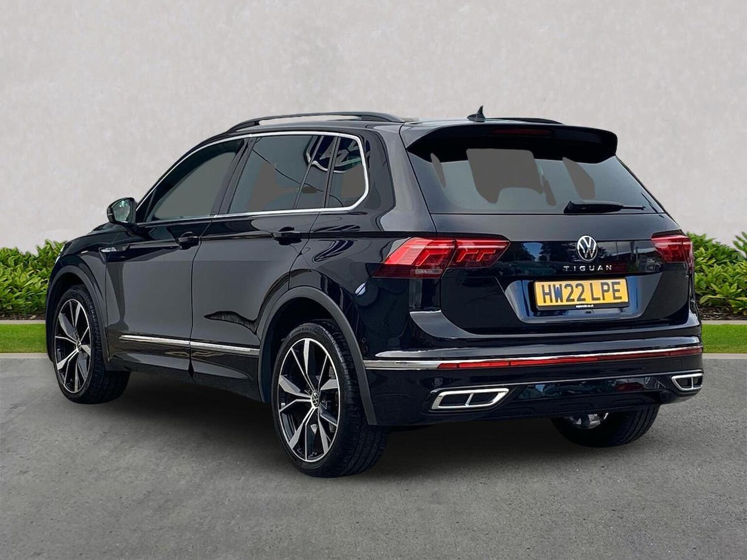 Used Volkswagen Tiguan 2022 for sale - 76299398: Photo 2