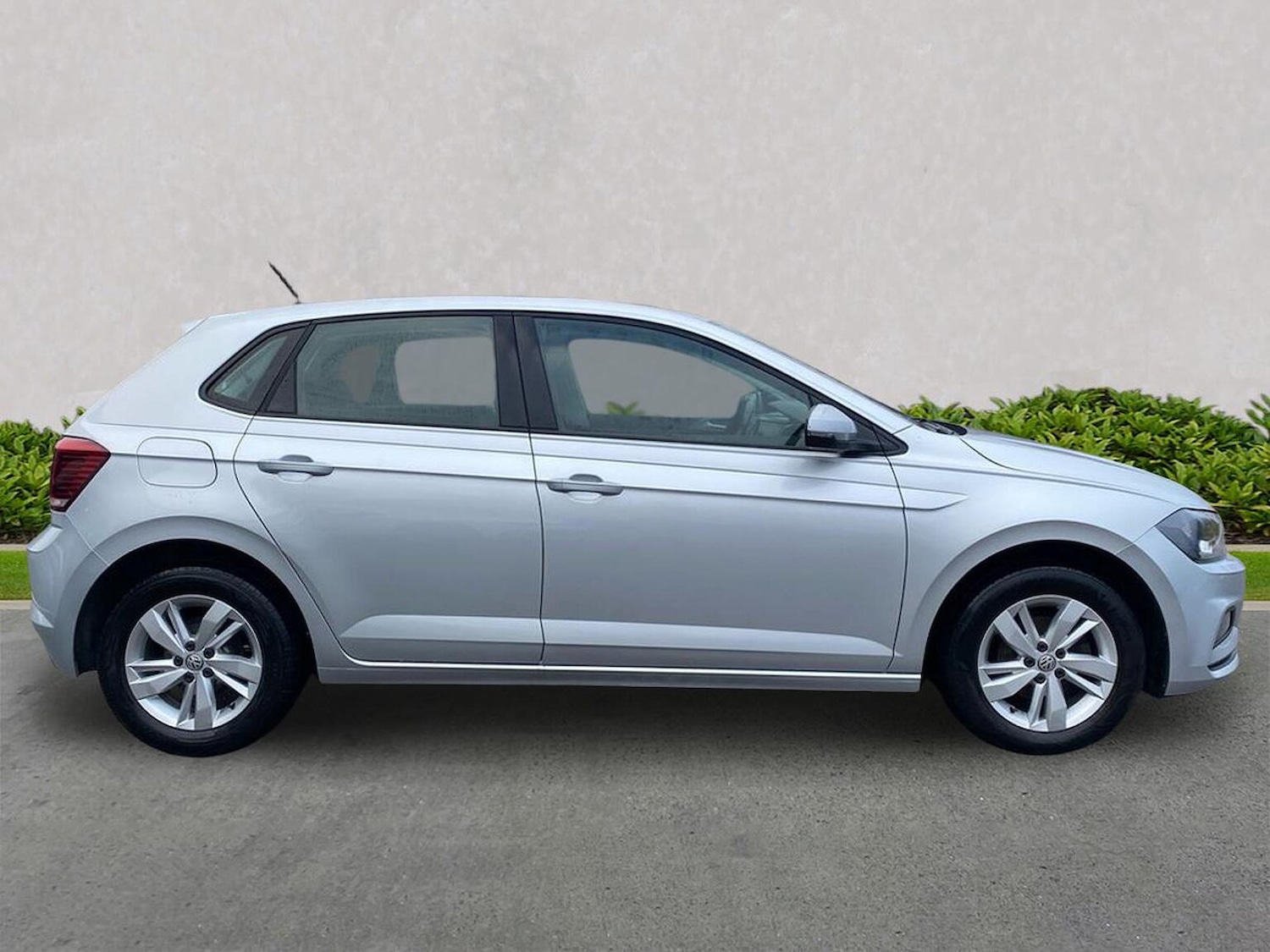 Used Volkswagen Polo 2018 for sale - 77796980: Photo 3