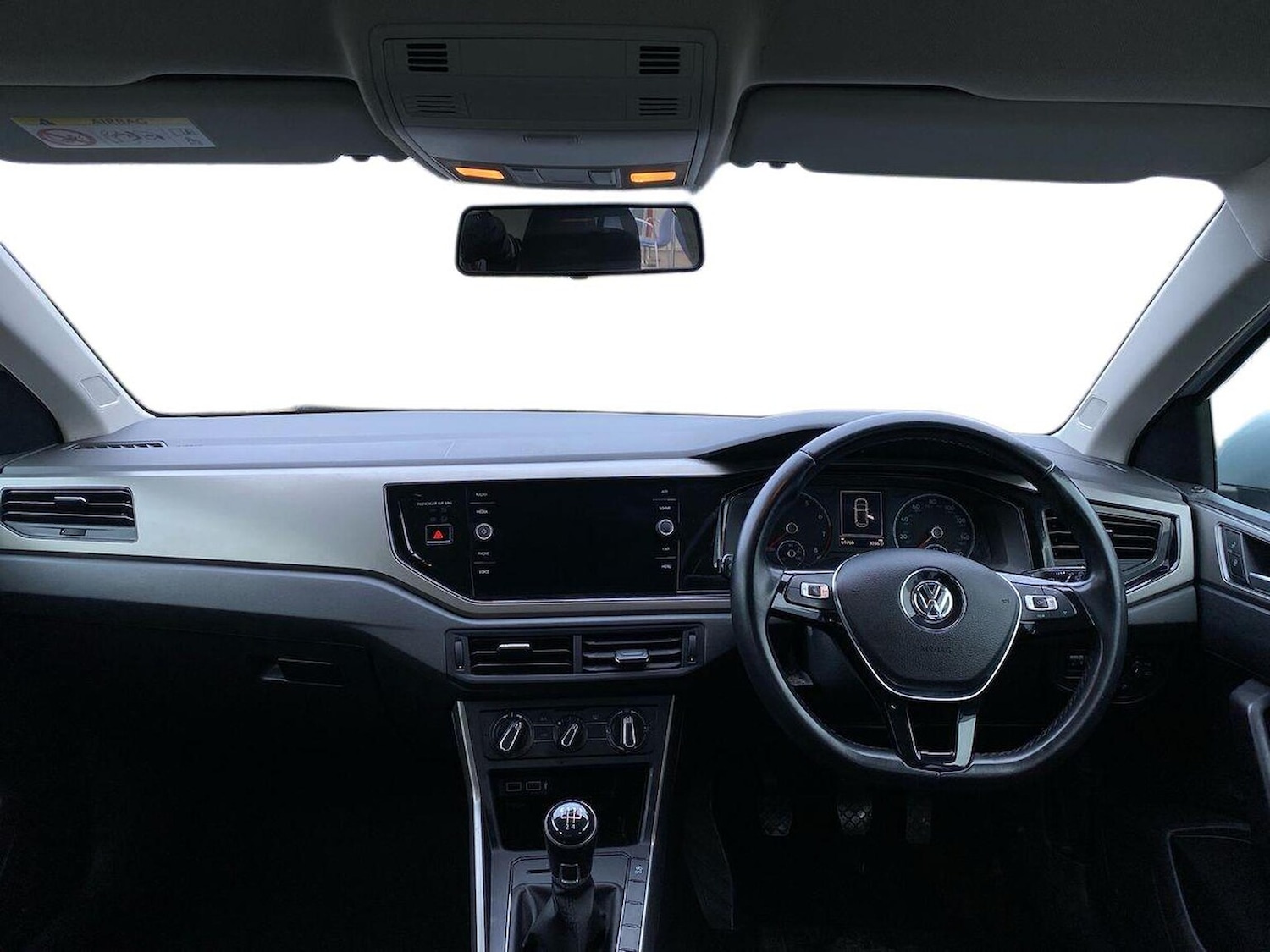 Used Volkswagen Polo 2018 for sale - 77796980: Photo 8