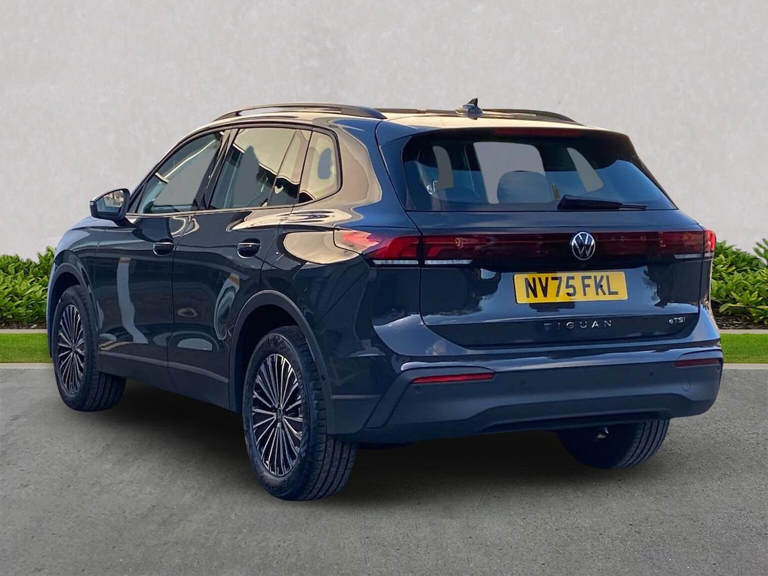 Used Volkswagen Tiguan 2025 for sale - 77528883: Photo 2