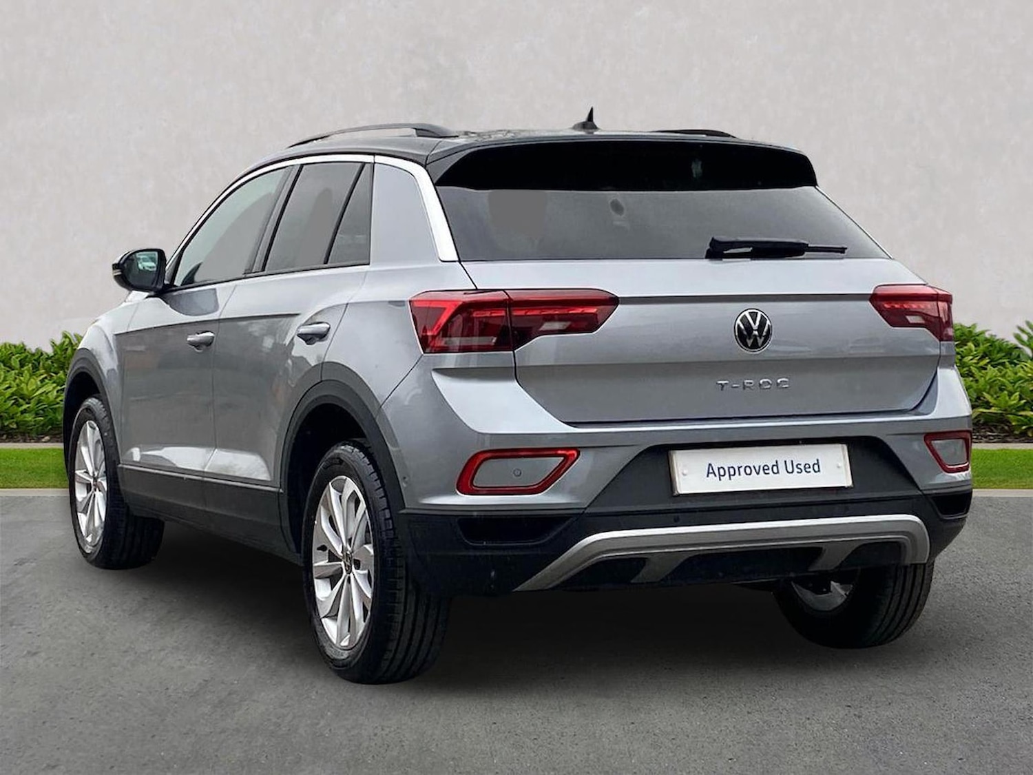 Used Volkswagen T-Roc 2026 for sale - 78195747: Photo 2