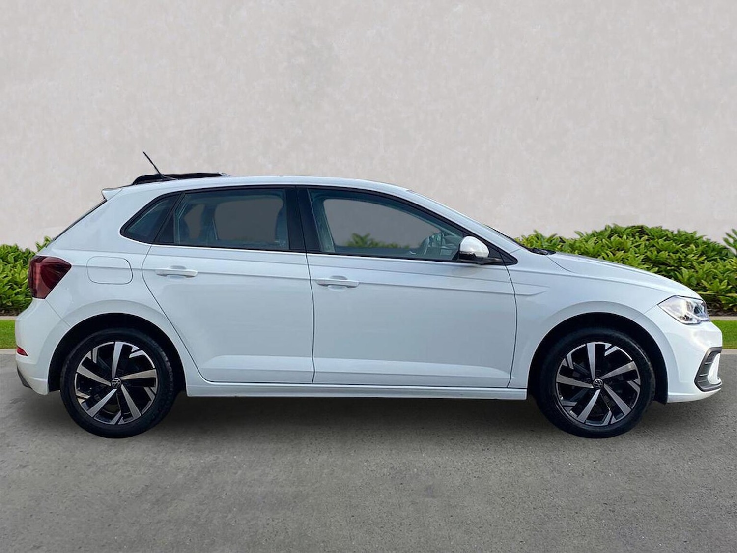 Used Volkswagen Polo 2024 for sale - 76830660: Photo 3