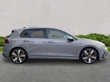 Used Volkswagen Golf 2022 for sale - 76422371: Photo