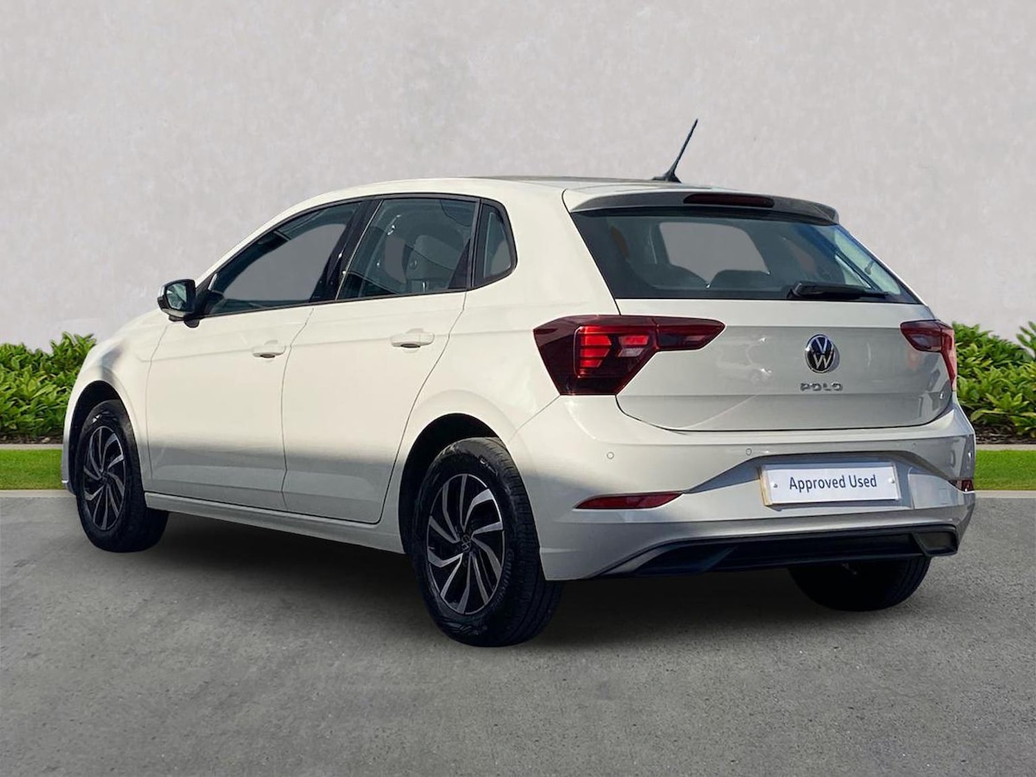 Used Volkswagen Polo 2023 for sale - 78195551: Photo 2