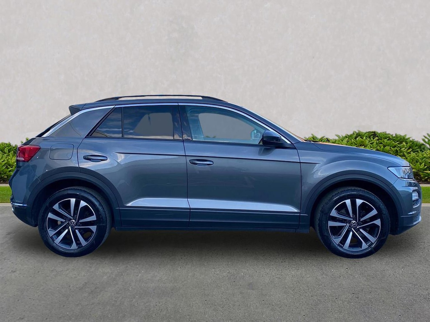 Used Volkswagen T-Roc 2020 for sale - 77896298: Photo 3