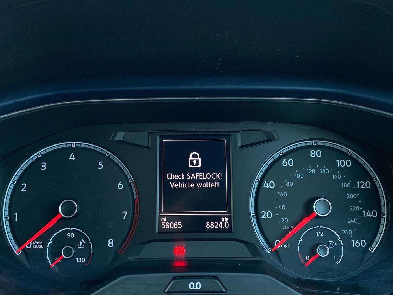 Used Volkswagen T-Roc 2020 for sale - 77896298: Photo 9