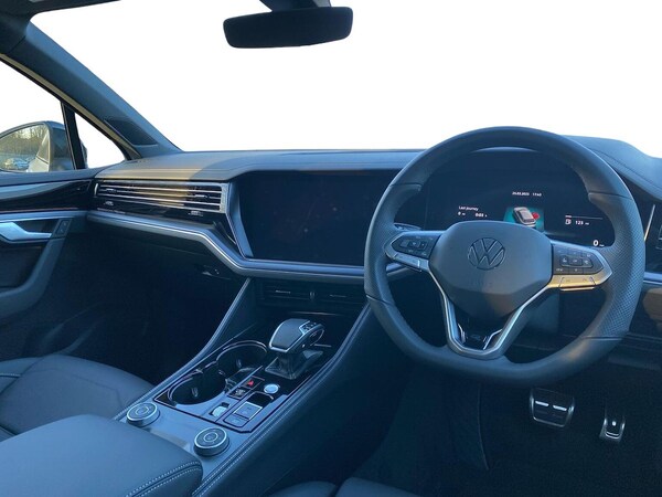 Used Volkswagen Touareg 2025 for sale - 75497986: Photo 15